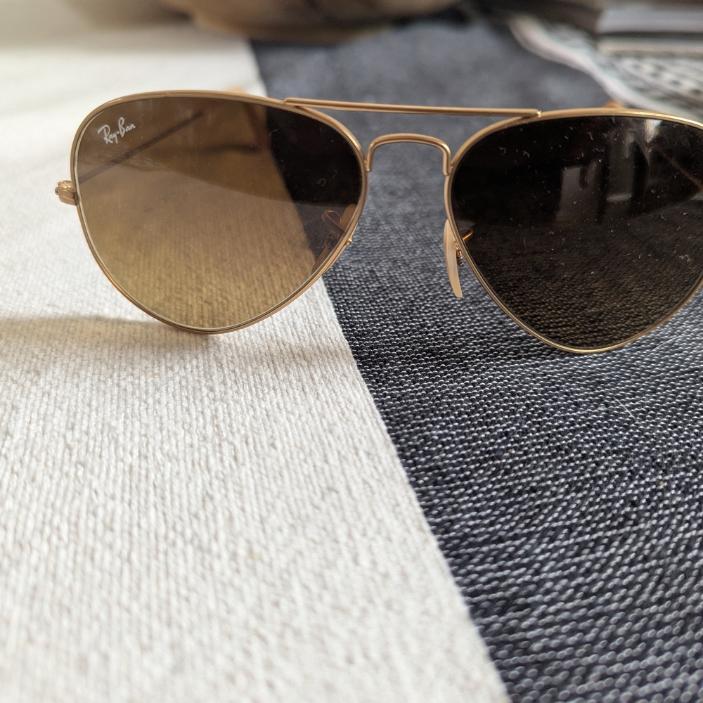 Ray-Ban Gold Aviator Sunglasses